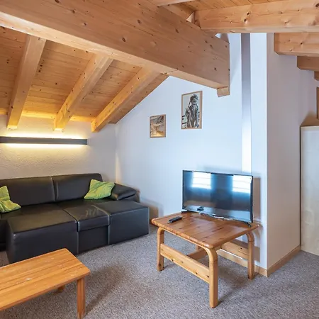 Appartmenthaus Bergfreund * フィエッシュ